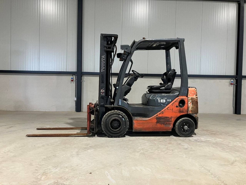 Toyota 02-8FDF18 - Forklift diesel: gambar 2 Toyota 02-8FDF18 - Forklift diesel: gambar 2