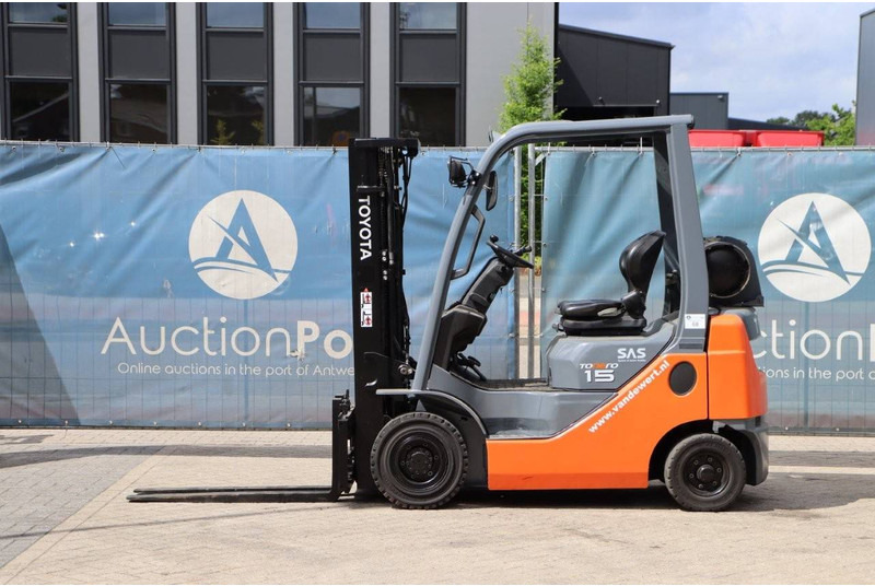 Toyota 02-8FGF18 - Forklift LPG: gambar 2 Toyota 02-8FGF18 - Forklift LPG: gambar 2