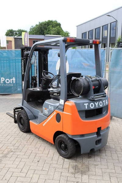 Toyota 02-8FGF18 - Forklift LPG: gambar 4 Toyota 02-8FGF18 - Forklift LPG: gambar 4