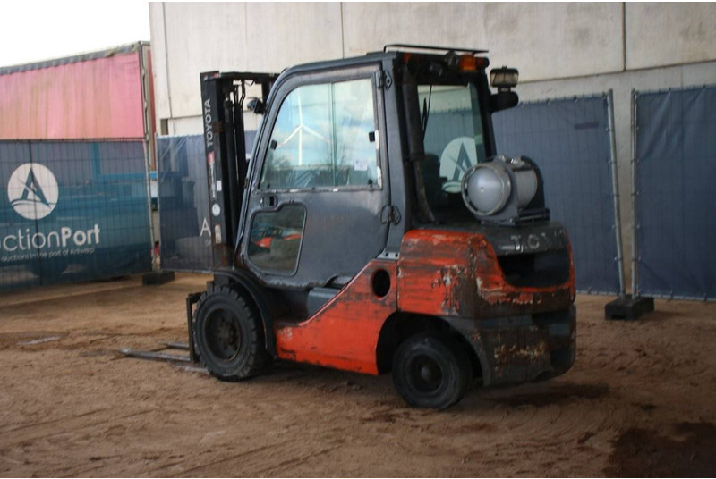 Toyota 06686GF30 - Forklift LPG: gambar 3 Toyota 06686GF30 - Forklift LPG: gambar 3