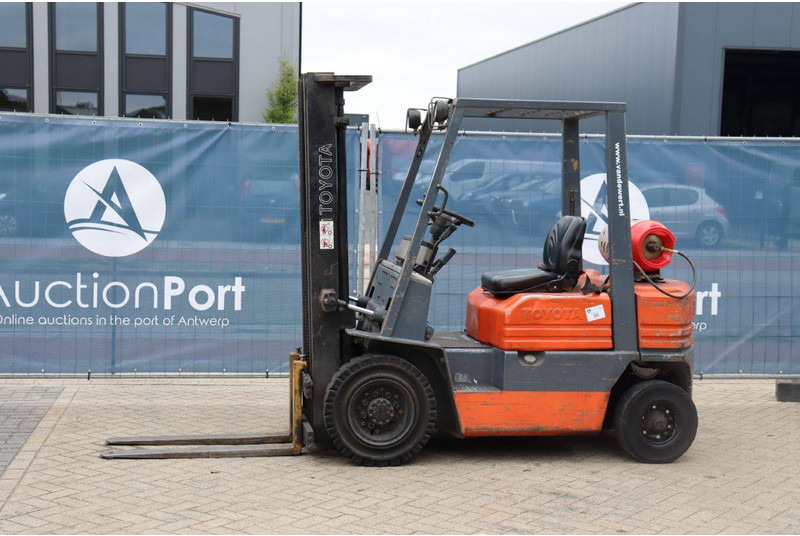 Toyota 42 5FG20 - Forklift LPG: gambar 1 Toyota 42 5FG20 - Forklift LPG: gambar 1
