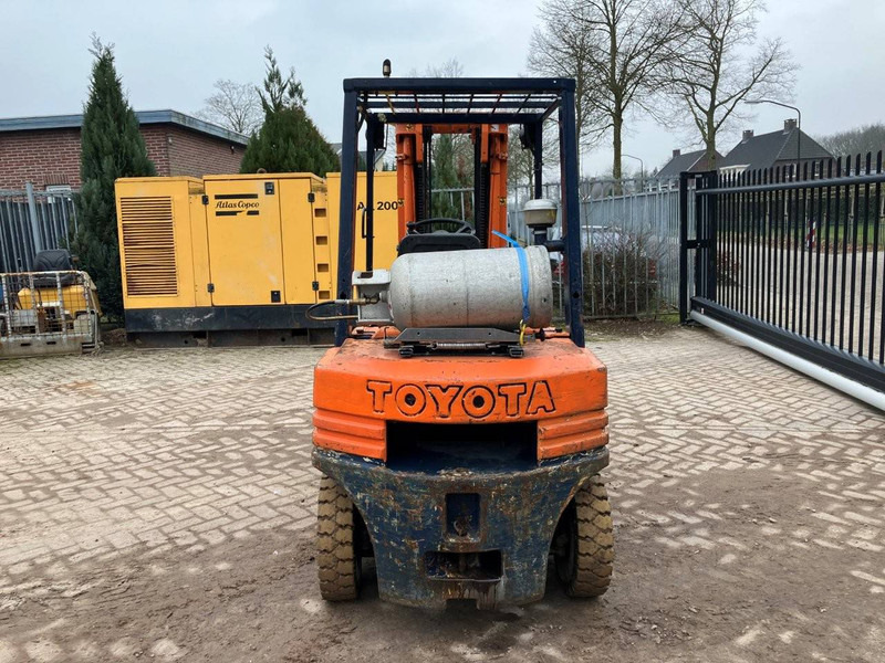 Toyota 42-5FGF 25 - Forklift LPG: gambar 5 Toyota 42-5FGF 25 - Forklift LPG: gambar 5