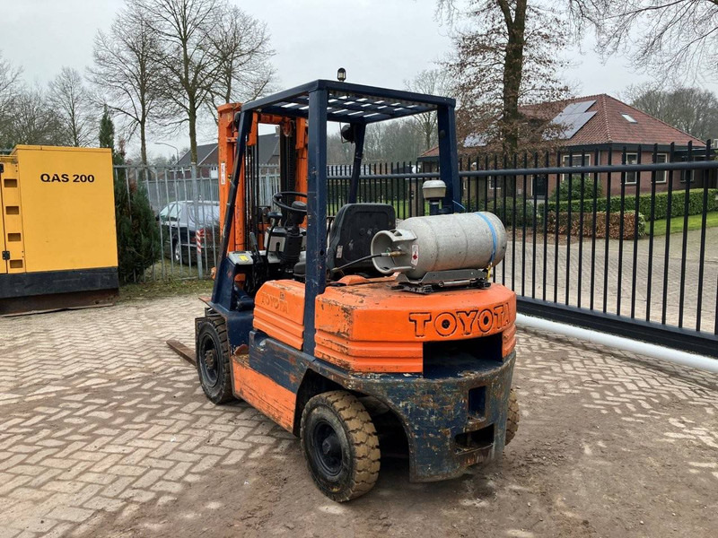 Toyota 42-5FGF 25 - Forklift LPG: gambar 4 Toyota 42-5FGF 25 - Forklift LPG: gambar 4