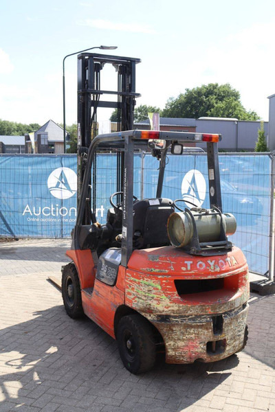 Toyota 42-7FGF25 - Forklift LPG: gambar 4 Toyota 42-7FGF25 - Forklift LPG: gambar 4