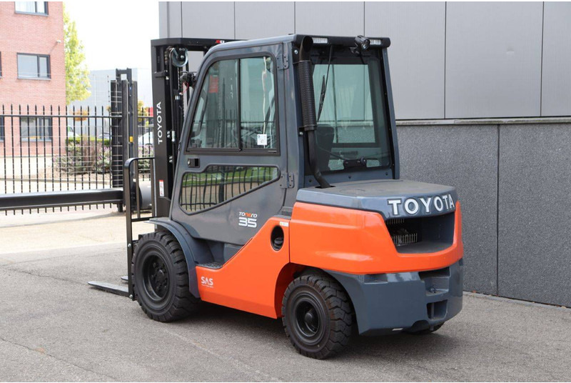 Toyota 52-8FDJF35 - Forklift diesel: gambar 4 Toyota 52-8FDJF35 - Forklift diesel: gambar 4