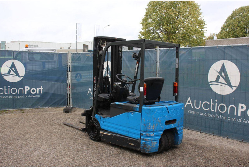 Toyota 5FBE15 - Forklift listrik: gambar 3 Toyota 5FBE15 - Forklift listrik: gambar 3