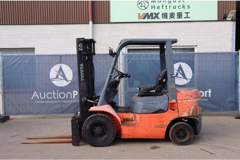 Toyota 62-3FDF25 - Forklift diesel: gambar 2 Toyota 62-3FDF25 - Forklift diesel: gambar 2