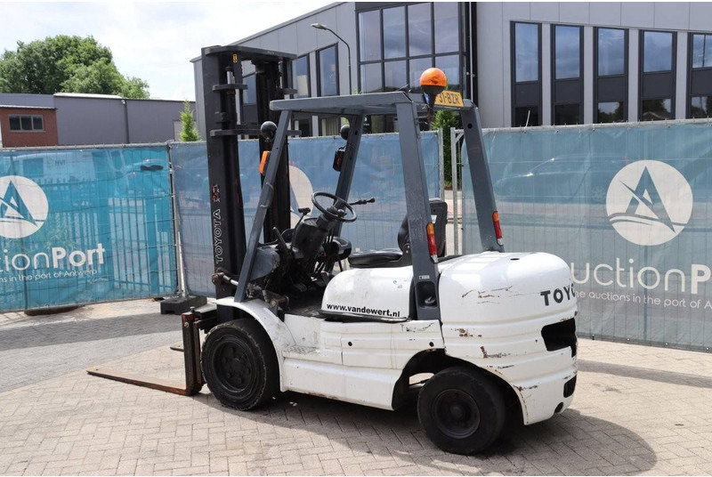 Toyota 62-6FDF30 - Forklift diesel: gambar 4 Toyota 62-6FDF30 - Forklift diesel: gambar 4