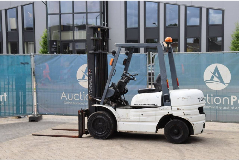 Toyota 62-6FDF30 - Forklift diesel: gambar 3 Toyota 62-6FDF30 - Forklift diesel: gambar 3