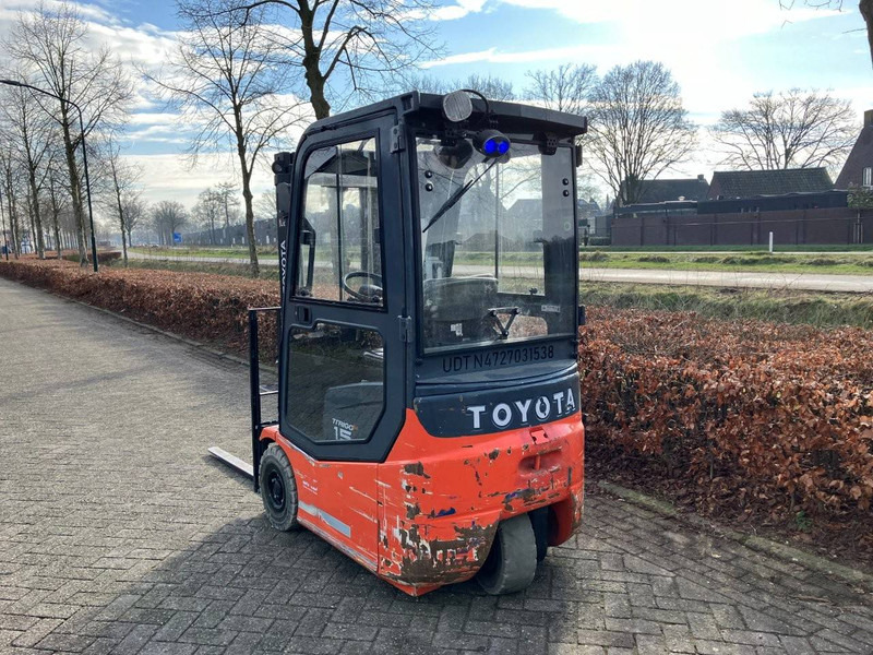 Toyota 7FBEST15 - Forklift listrik: gambar 3 Toyota 7FBEST15 - Forklift listrik: gambar 3