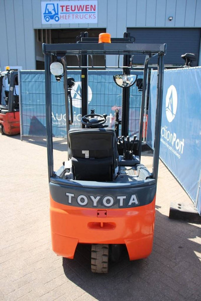 Toyota 7FBEST15 - Forklift listrik: gambar 4 Toyota 7FBEST15 - Forklift listrik: gambar 4