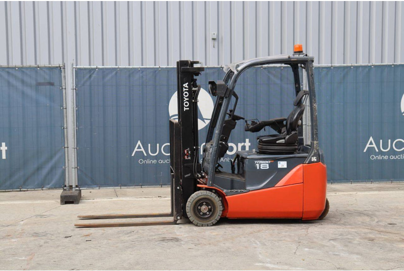 Toyota 8FBEK18T - Forklift listrik: gambar 1 Toyota 8FBEK18T - Forklift listrik: gambar 1