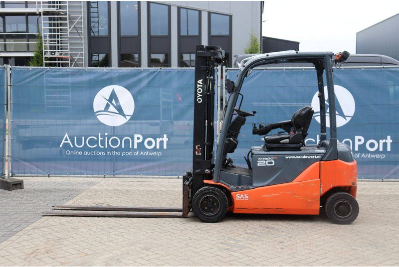 Toyota 8FBM20T - Forklift listrik: gambar 2 Toyota 8FBM20T - Forklift listrik: gambar 2