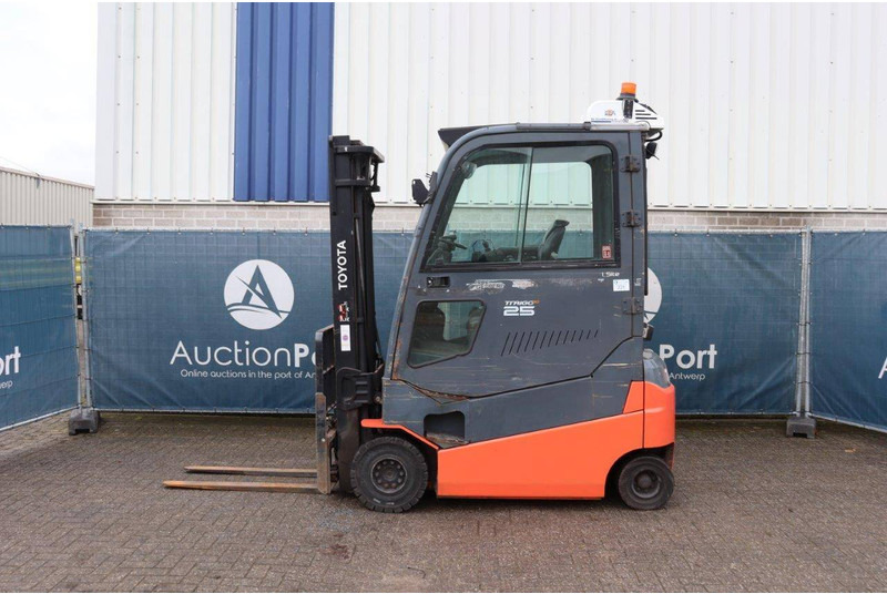 Toyota 8FBMT25 - Forklift listrik: gambar 2 Toyota 8FBMT25 - Forklift listrik: gambar 2