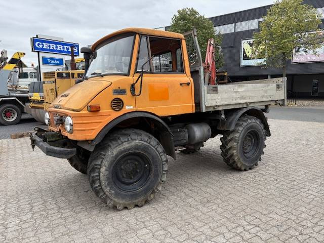 Unimog U600 - Truk derek: gambar 1 Unimog U600 - Truk derek: gambar 1