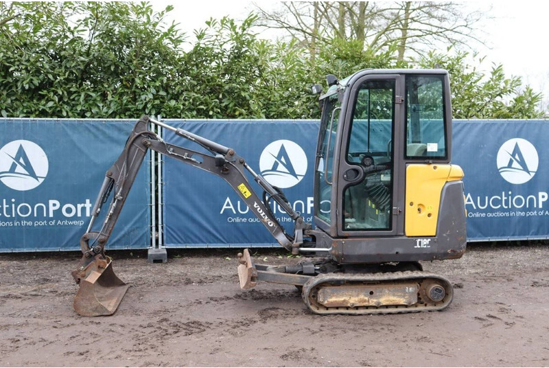 Volvo EC18C - Ekskavator mini: gambar 1 Volvo EC18C - Ekskavator mini: gambar 1
