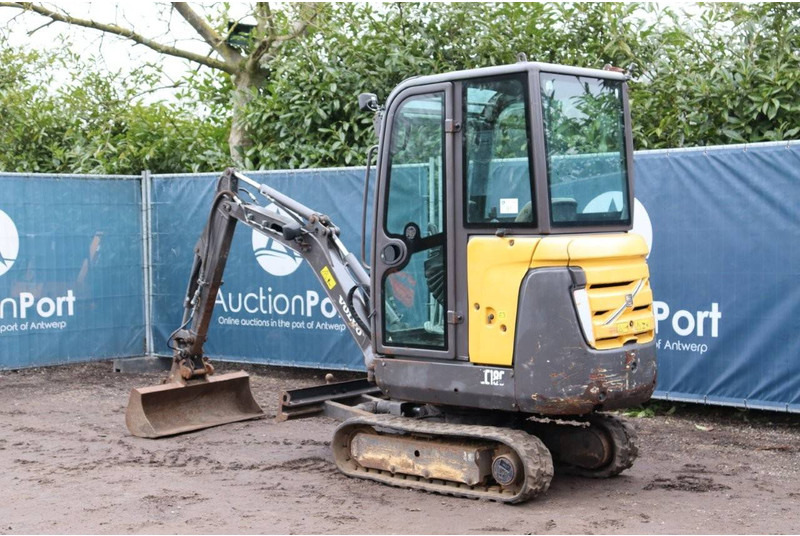 Volvo EC18C - Ekskavator mini: gambar 3 Volvo EC18C - Ekskavator mini: gambar 3