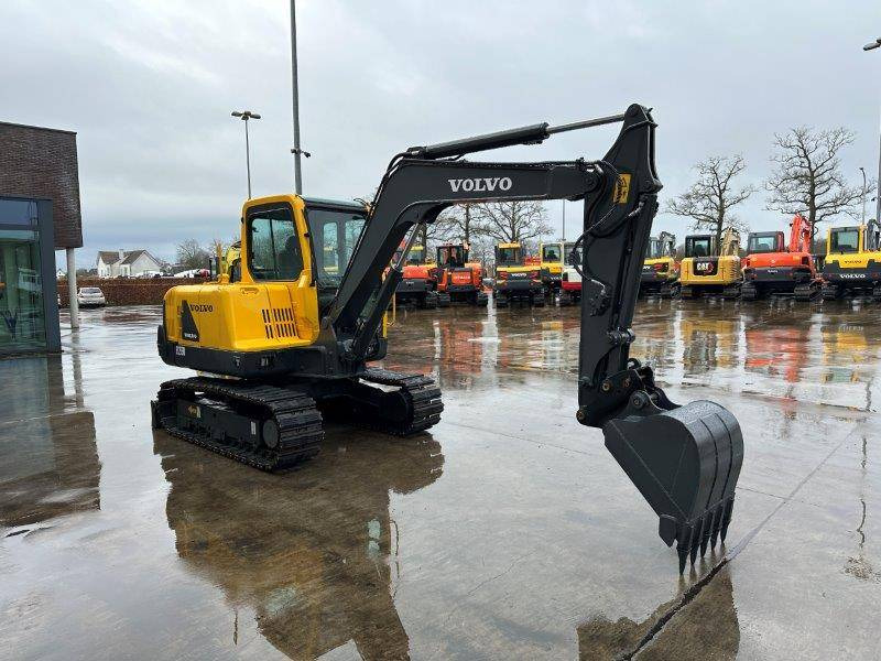 Volvo EC55B - Ekskavator perayap: gambar 3 Volvo EC55B - Ekskavator perayap: gambar 3