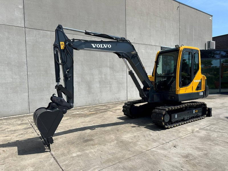 Volvo EC55B - Ekskavator perayap: gambar 1 Volvo EC55B - Ekskavator perayap: gambar 1