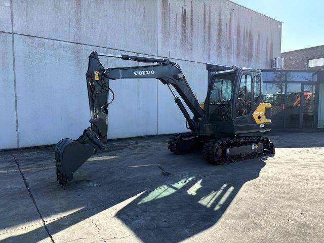 Volvo EC55D - Ekskavator perayap: gambar 1 Volvo EC55D - Ekskavator perayap: gambar 1