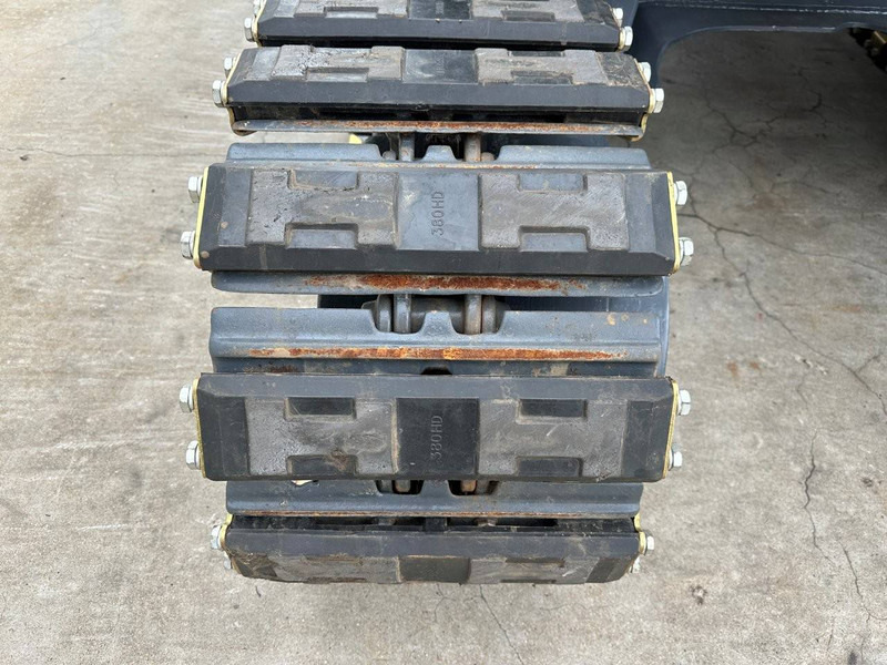 Ekskavator perayap Volvo EC55D: gambar 17