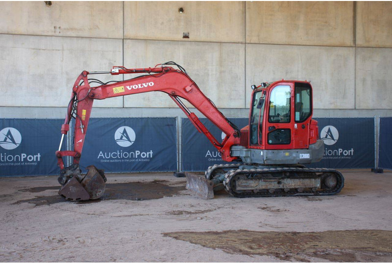 Volvo ECR88D - Ekskavator perayap: gambar 1 Volvo ECR88D - Ekskavator perayap: gambar 1