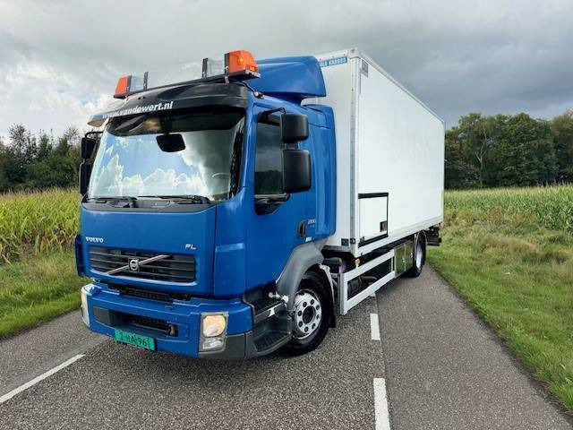 Volvo FL280 - Van box: gambar 1 Volvo FL280 - Van box: gambar 1