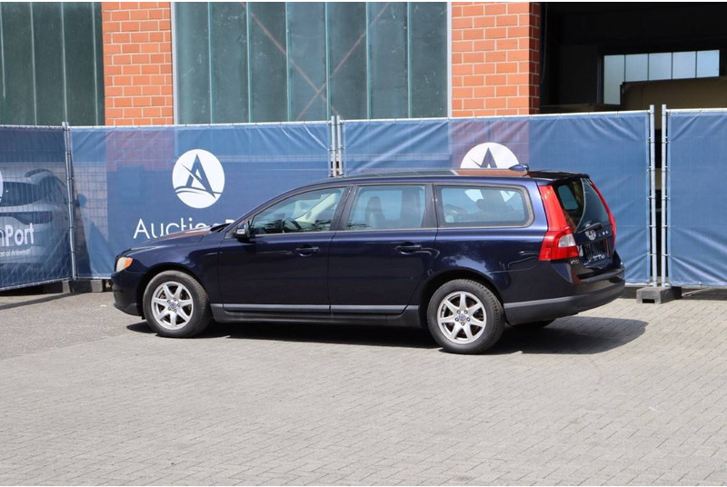 Volvo V70 - Mobil: gambar 3 Volvo V70 - Mobil: gambar 3