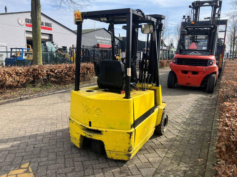 Yale ERP15 - Forklift listrik: gambar 5 Yale ERP15 - Forklift listrik: gambar 5