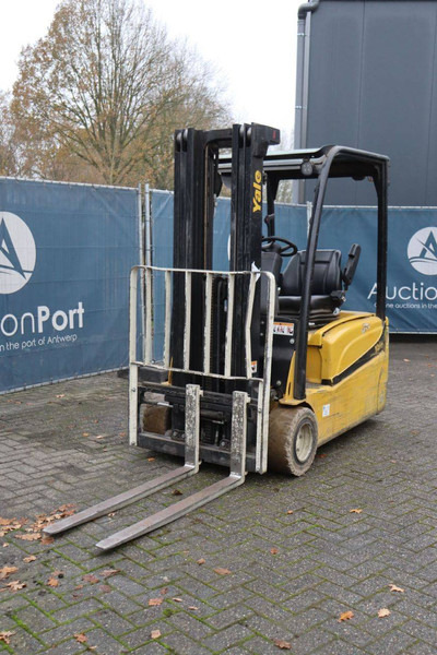 Forklift listrik Yale ERP18VT LWB E2136: gambar 9