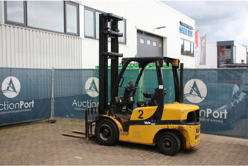 Yale GDP30VX E2345 - Forklift diesel: gambar 3 Yale GDP30VX E2345 - Forklift diesel: gambar 3