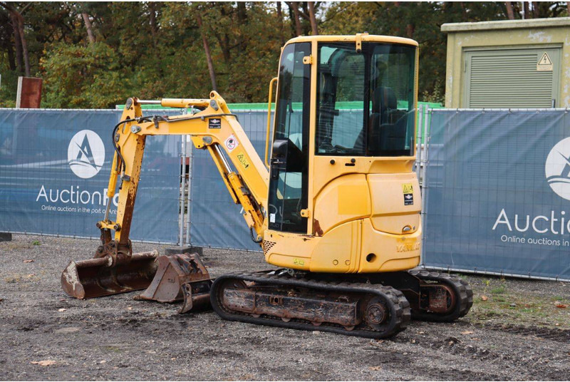 Yanmar VIO20-4 - Ekskavator mini: gambar 3 Yanmar VIO20-4 - Ekskavator mini: gambar 3