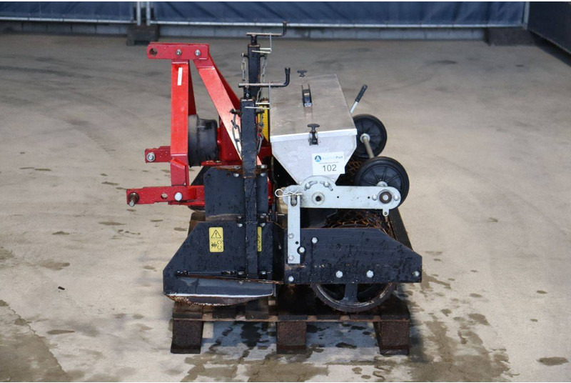 Tema MGT 1000 - Peralatan menabur: gambar 4 Tema MGT 1000 - Peralatan menabur: gambar 4