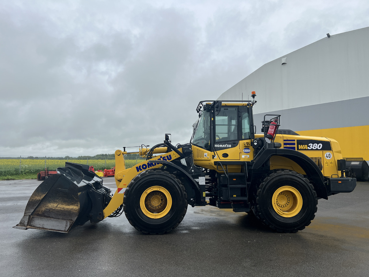 KOMATSU WA 380-8E0 - Wheel loader: gambar 2 KOMATSU WA 380-8E0 - Wheel loader: gambar 2