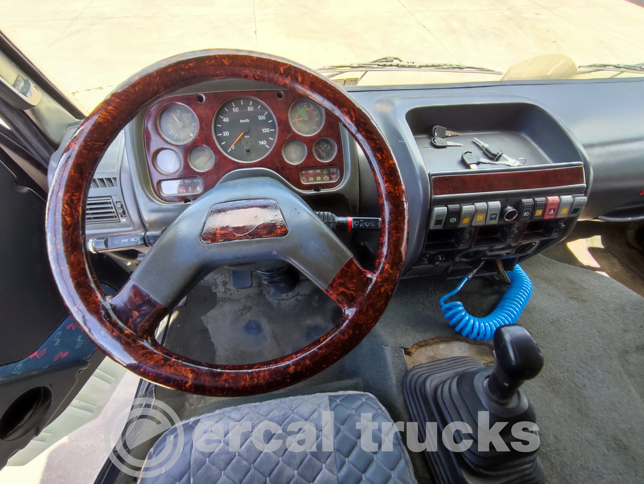 Truk jungkit BMC 2012 PRO 940 6X4 - TİPPER TRUCK: gambar 25 Truk jungkit BMC 2012 PRO 940 6X4 - TİPPER TRUCK: gambar 25