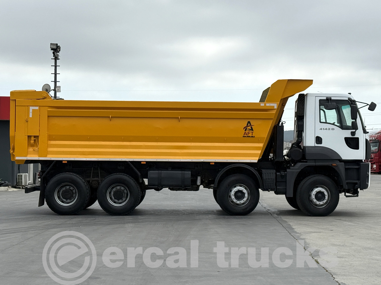 FORD 2017 FORD 4142 D /AC-EURO6-8X4 HARDOX TIPPER - Truk jungkit: gambar 4 FORD 2017 FORD 4142 D /AC-EURO6-8X4 HARDOX TIPPER - Truk jungkit: gambar 4