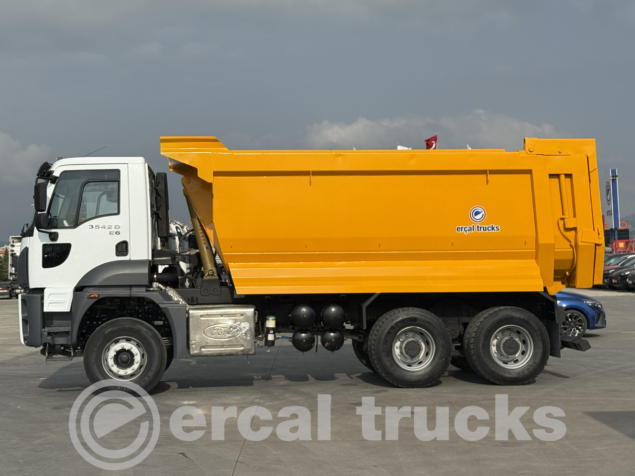 FORD 2018 CARGO 3542 D / MANUAL-AC -EURO6-6X4-HARDOX TIPPER - Truk jungkit: gambar 5 FORD 2018 CARGO 3542 D / MANUAL-AC -EURO6-6X4-HARDOX TIPPER - Truk jungkit: gambar 5