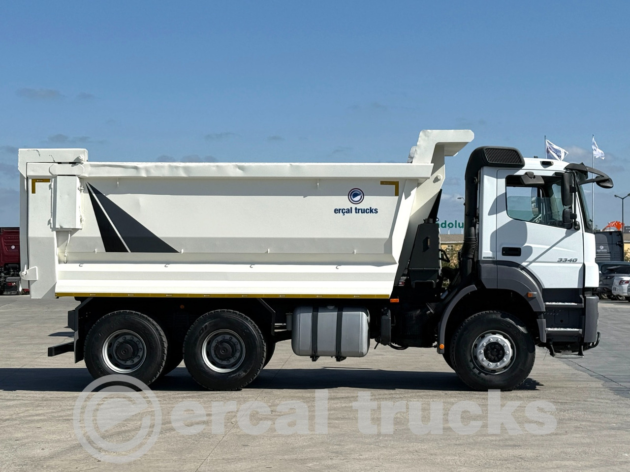 MERCEDES-BENZ 2015 AXOR 3340/MANUAL-AC-6X4-EURO5-HARDOX TIPPER * - Truk jungkit: gambar 4 MERCEDES-BENZ 2015 AXOR 3340/MANUAL-AC-6X4-EURO5-HARDOX TIPPER * - Truk jungkit: gambar 4