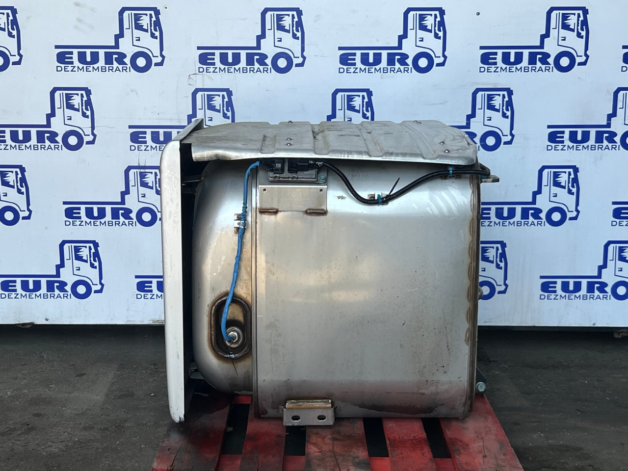 CATALIZATOR MAN TGX TG3 81.15103.6247 - Konverter katalitik untuk Truk: gambar 2 CATALIZATOR MAN TGX TG3 81.15103.6247 - Konverter katalitik untuk Truk: gambar 2