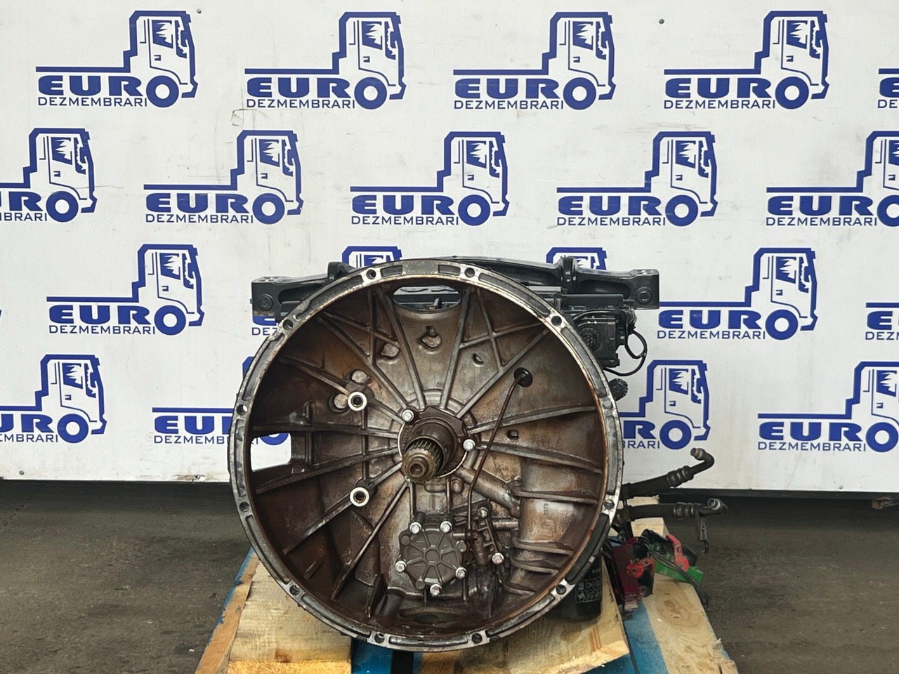 CUTIE VITEZE AUTOMATA FARA RETARDER TIPMATIC 14 DD MAN TGX 81.32004.6415 - Gearbox untuk Truk: gambar 2 CUTIE VITEZE AUTOMATA FARA RETARDER TIPMATIC 14 DD MAN TGX 81.32004.6415 - Gearbox untuk Truk: gambar 2