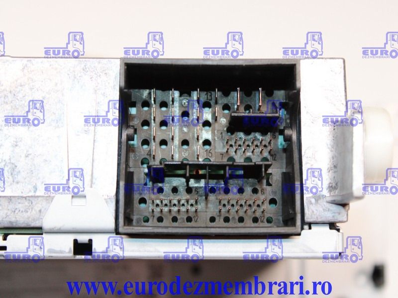 ELEMENT BORD UNITATE MULTIMEDIA AUS SCANIA SUPER 2906950, 2819280 - Dasbor untuk Truk: gambar 4 ELEMENT BORD UNITATE MULTIMEDIA AUS SCANIA SUPER 2906950, 2819280 - Dasbor untuk Truk: gambar 4