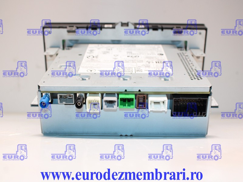 ELEMENT BORD UNITATE MULTIMEDIA MERCEDES ACTROS MP5 A0004469662 - Dasbor untuk Truk: gambar 3 ELEMENT BORD UNITATE MULTIMEDIA MERCEDES ACTROS MP5 A0004469662 - Dasbor untuk Truk: gambar 3