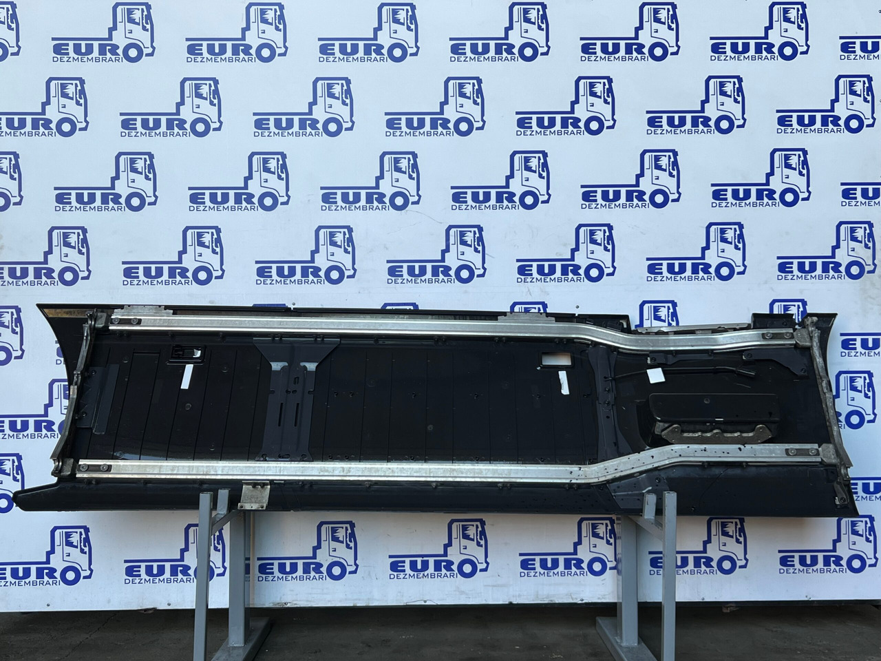 PARABICICLIST STANGA SCANIA SUPER 2337981, 2623617, 2891581, 2610852, 2833154, 2833153, 2591143 - Tubuh dan eksterior untuk Truk: gambar 2 PARABICICLIST STANGA SCANIA SUPER 2337981, 2623617, 2891581, 2610852, 2833154, 2833153, 2591143 - Tubuh dan eksterior untuk Truk: gambar 2