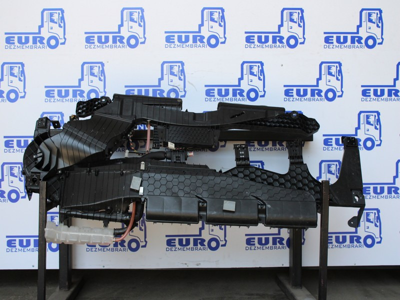 SISTEM CLIMATIZARE MERCEDES ACTROS MP4 A0004460977, A9608312845, A9608302860, A0004460777, A9608300560 - Suku Cadang AC untuk Truk: gambar 2 SISTEM CLIMATIZARE MERCEDES ACTROS MP4 A0004460977, A9608312845, A9608302860, A0004460777, A9608300560 - Suku Cadang AC untuk Truk: gambar 2