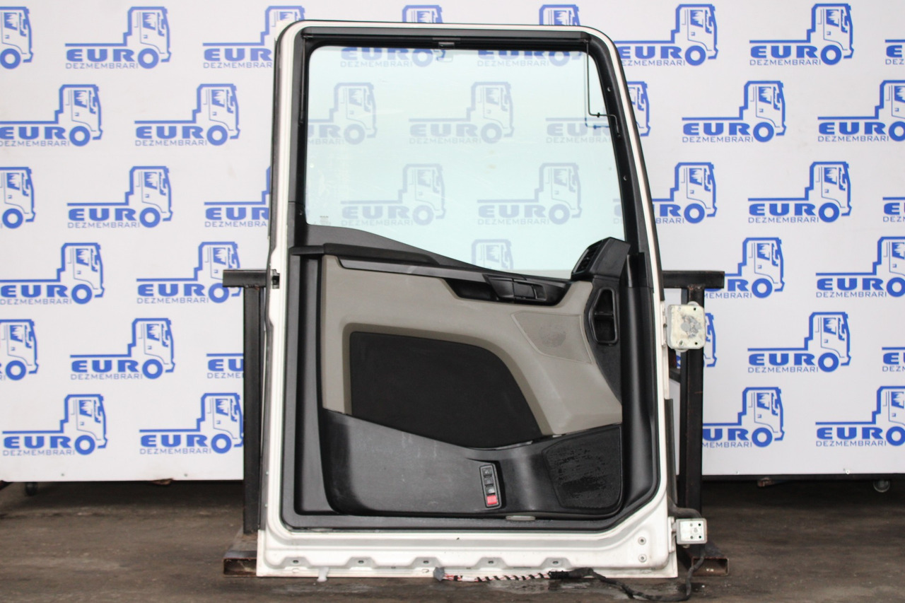 USA STANGA MAN TGX TG3 81.62600.4137 81.62600.4141 - Pintu dan bagian untuk Truk: gambar 1 USA STANGA MAN TGX TG3 81.62600.4137 81.62600.4141 - Pintu dan bagian untuk Truk: gambar 1