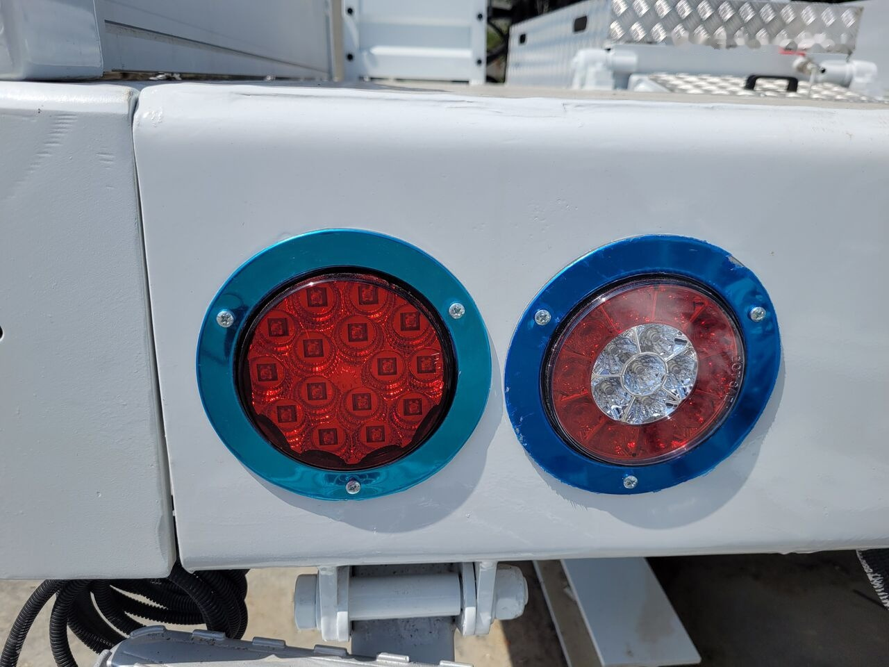 MERCEDES-BENZ New BMS BLP 14-09 on chassis - Truk pompa beton: gambar 2 MERCEDES-BENZ New BMS BLP 14-09 on chassis - Truk pompa beton: gambar 2