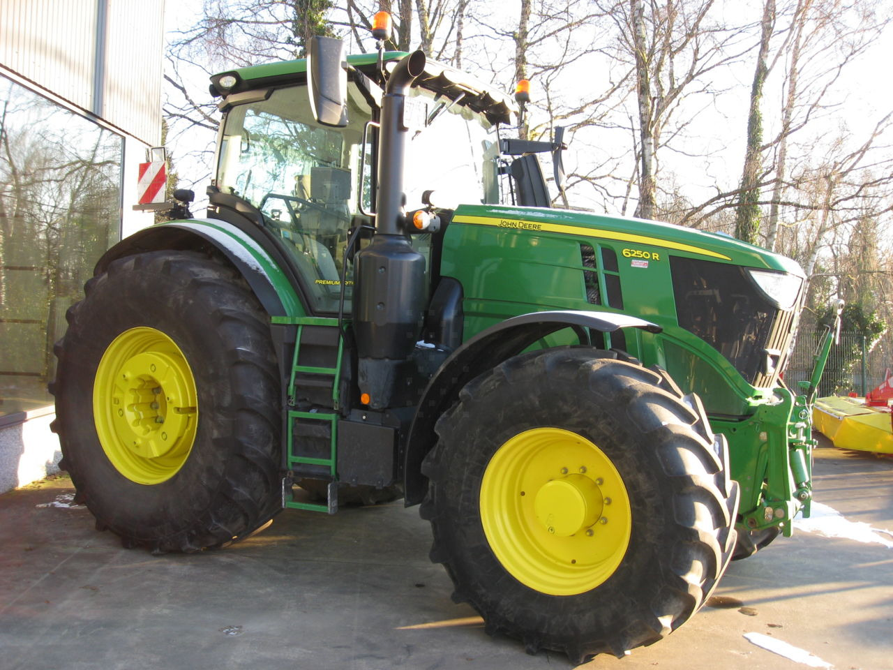 John Deere 6250R - Traktor: gambar 5 John Deere 6250R - Traktor: gambar 5