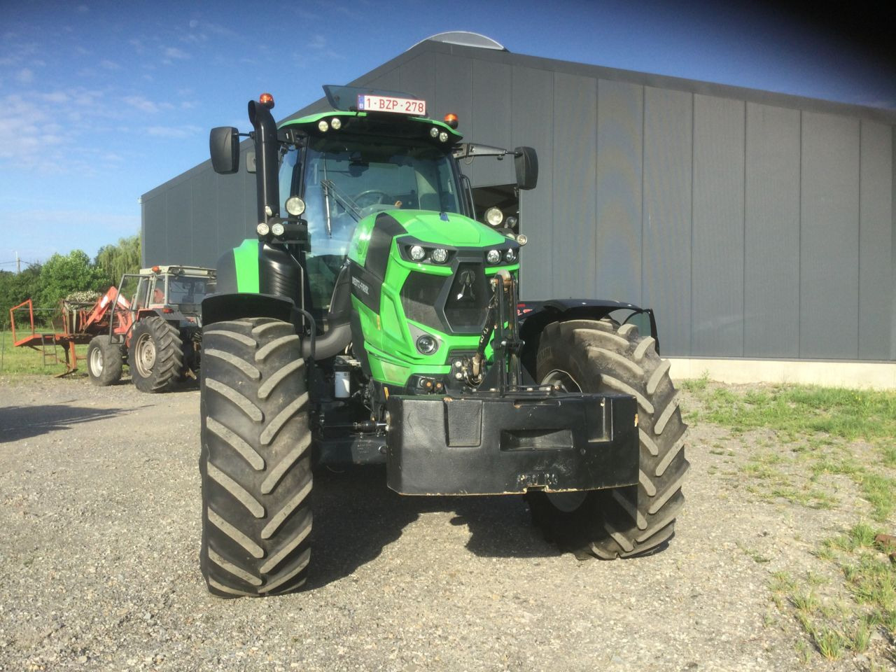 Deutz-Fahr AGROTRON 7250 TTV - Traktor: gambar 4 Deutz-Fahr AGROTRON 7250 TTV - Traktor: gambar 4
