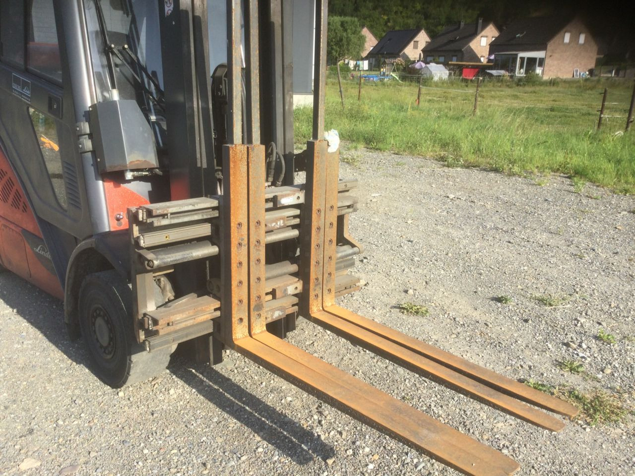 Linde H20T - Forklift LPG: gambar 4 Linde H20T - Forklift LPG: gambar 4