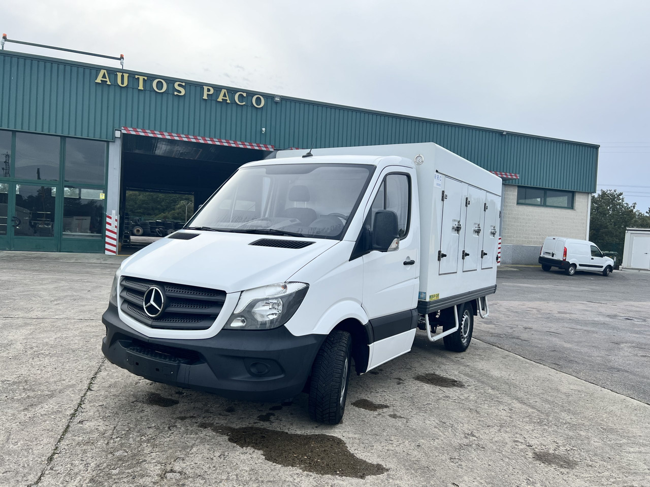 CAMION HELADERO 3.5T MERCEDES SPRINTER - Van berpendingin: gambar 1 CAMION HELADERO 3.5T MERCEDES SPRINTER - Van berpendingin: gambar 1